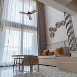 Radisson Blu Hotel, Ξενοδοχείο