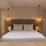 Radisson Blu Hotel, Κας