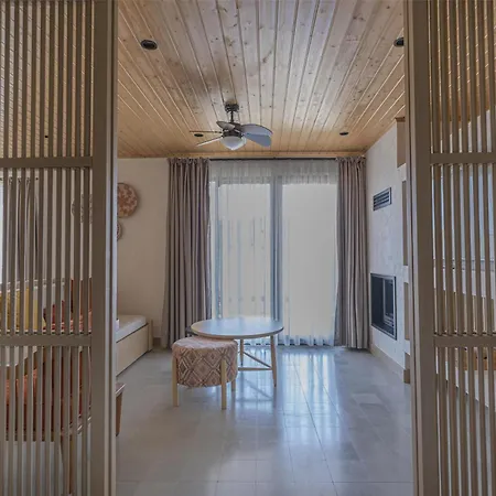 Radisson Blu Hotel, * Kaş