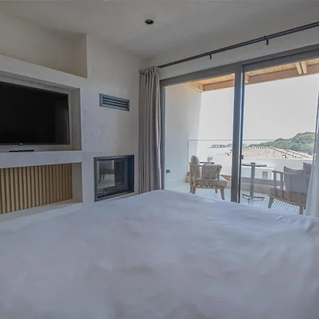 Radisson Blu Hotel, Hotel