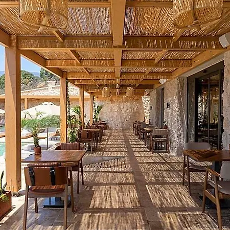 Radisson Blu Hotel, Ξενοδοχείο Κας