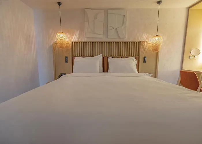 Radisson Blu Hotel, 4*